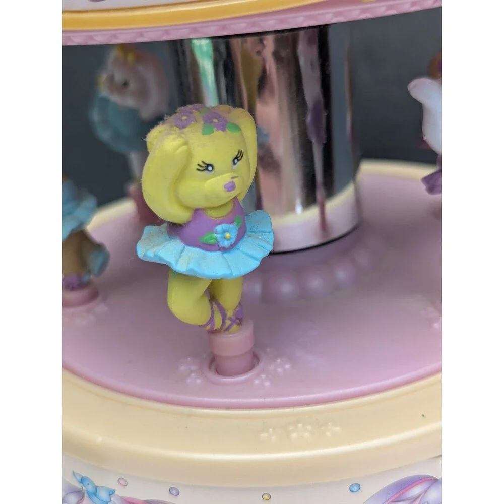 1999 Vtg Wind Up Music 'N Motion Carousel Jewelry Box Moose Mountain Care Bears